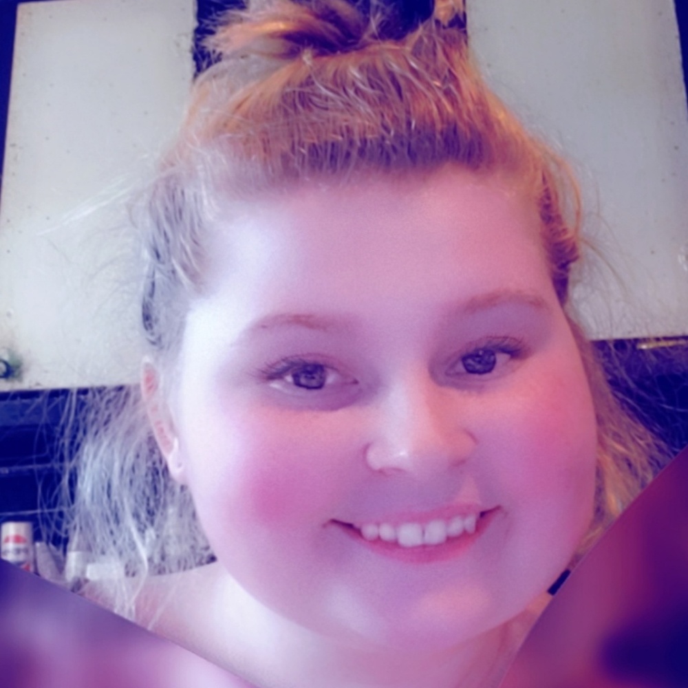 Meet your Posher, Hailey